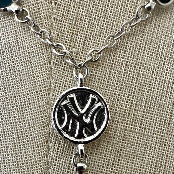 New York Yankees MLBP Necklace with Blue Crystal Drop - Picture 5 of 10